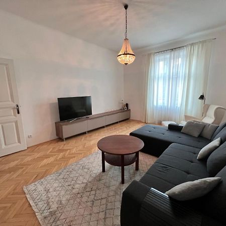 Stylish Flat In City Centre Bratislava Luaran gambar