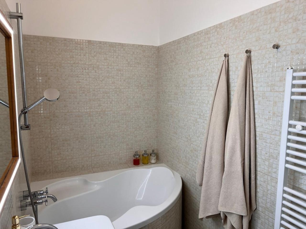 Stylish Flat In City Centre Bratislava Luaran gambar